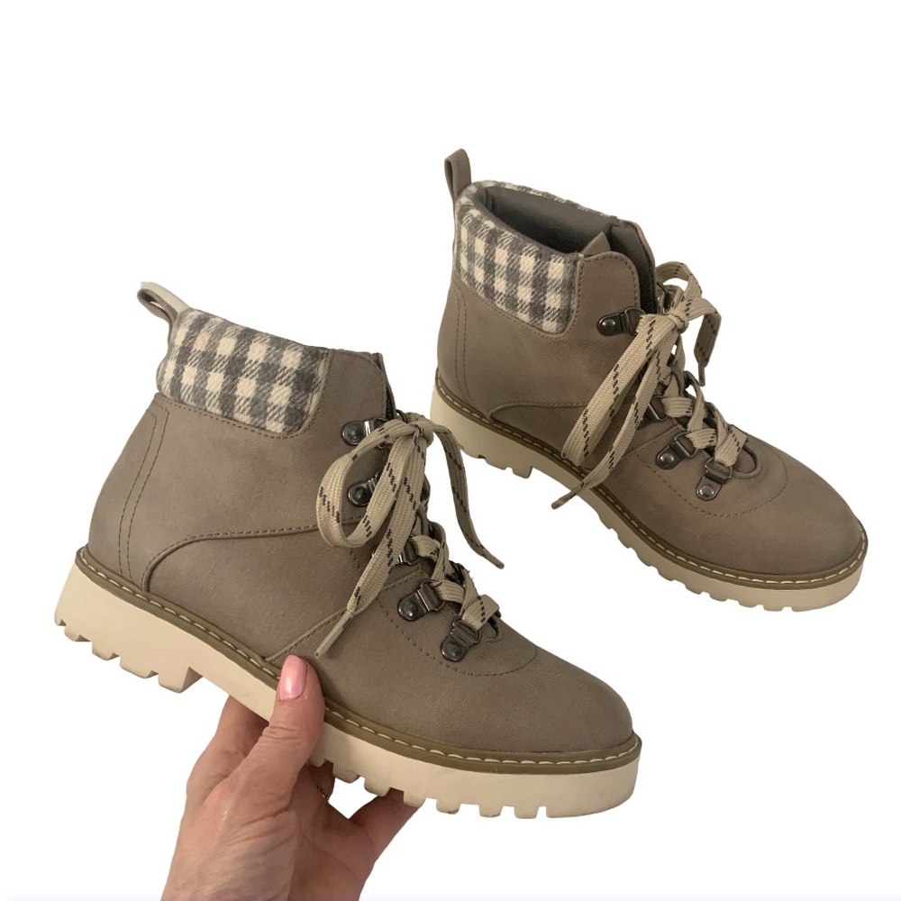 Cliffs By White Mountain Lace-Up Faux Leather Plaid Cuff Ankle Boots Gray 5.5